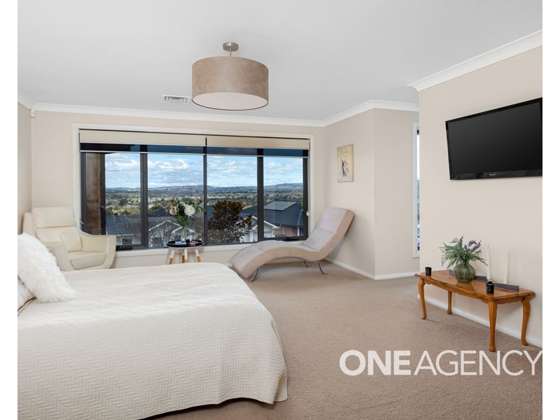 17 ATHERTON CRESCENT, Tatton NSW 2650