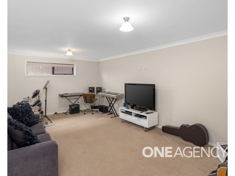 17 ATHERTON CRESCENT, Tatton NSW 2650