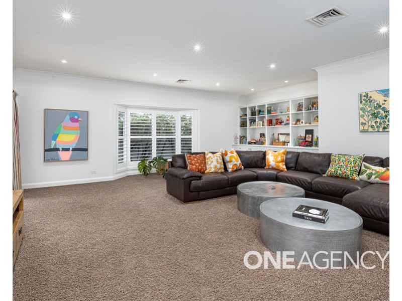 85 PLUMPTON ROAD, Lake Albert NSW 2650