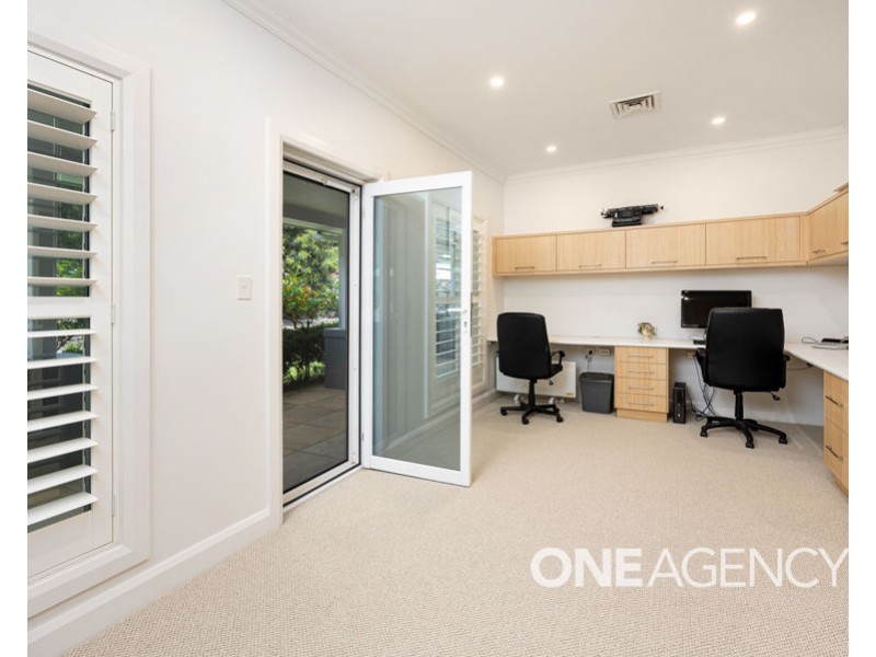 85 PLUMPTON ROAD, Lake Albert NSW 2650