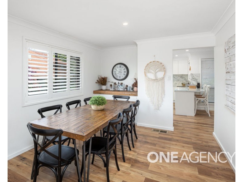 2 MACINTOSH PLACE, Kooringal NSW 2650