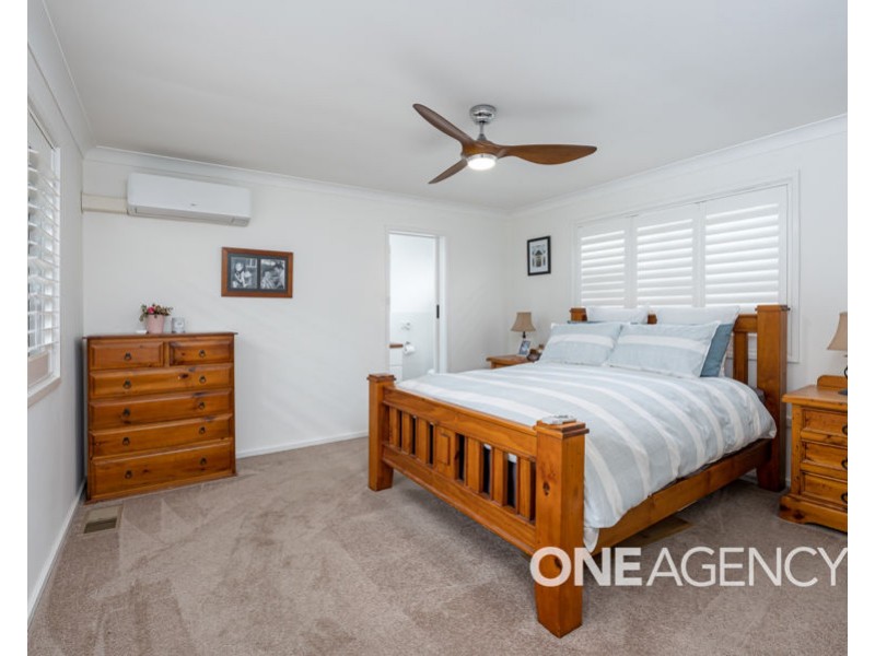 2 MACINTOSH PLACE, Kooringal NSW 2650