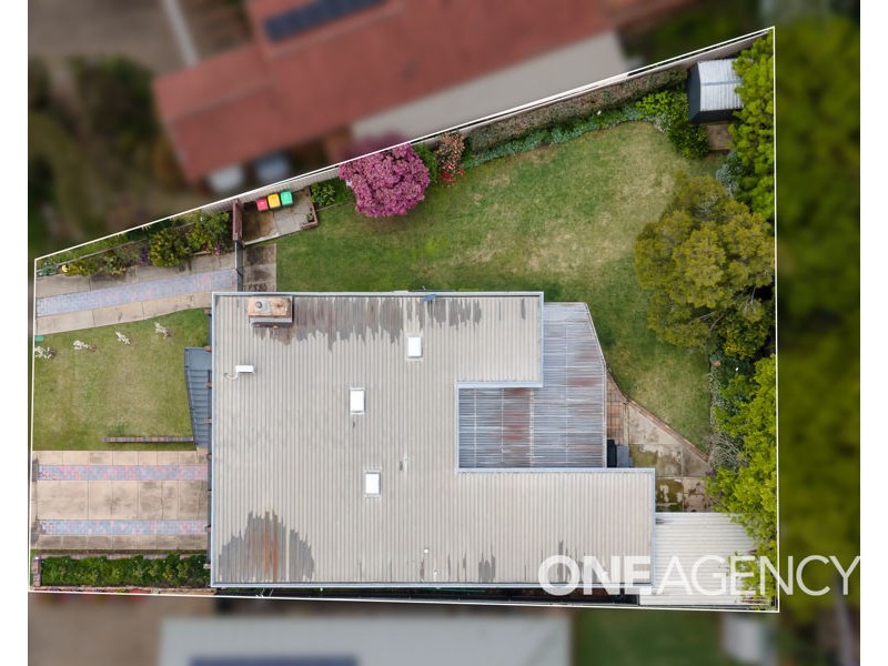 2 MACINTOSH PLACE, Kooringal NSW 2650