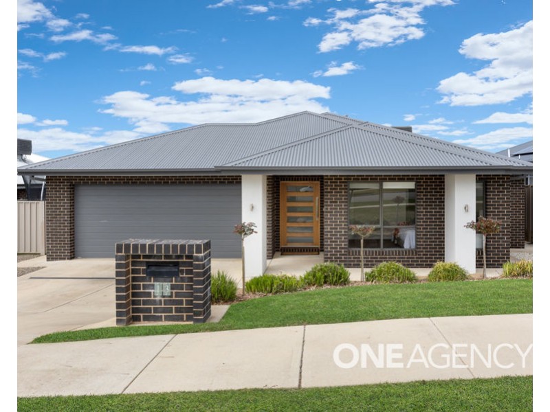 13 WHITTEN AVENUE, Boorooma NSW 2650