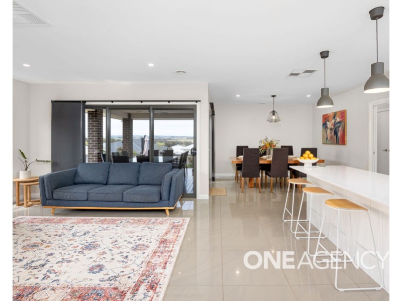 13 WHITTEN AVENUE, Boorooma NSW 2650