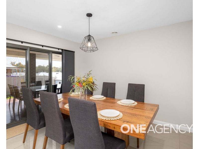 13 WHITTEN AVENUE, Boorooma NSW 2650