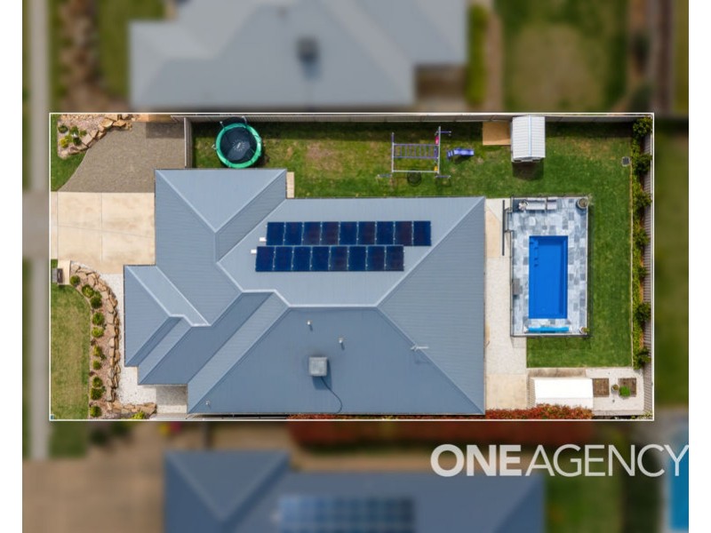 13 WHITTEN AVENUE, Boorooma NSW 2650