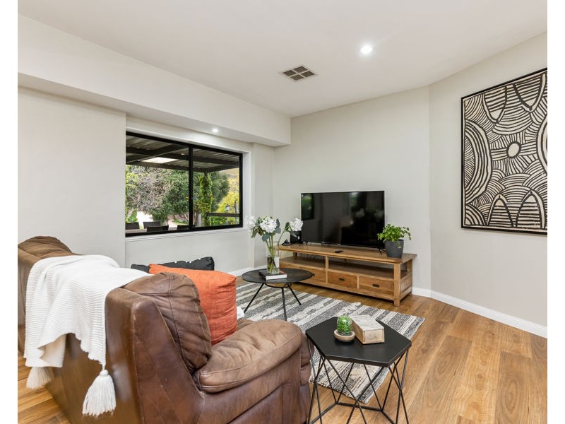 3 BELLEVUE PARADE, Kooringal NSW 2650