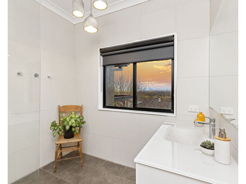 3 BELLEVUE PARADE, Kooringal NSW 2650