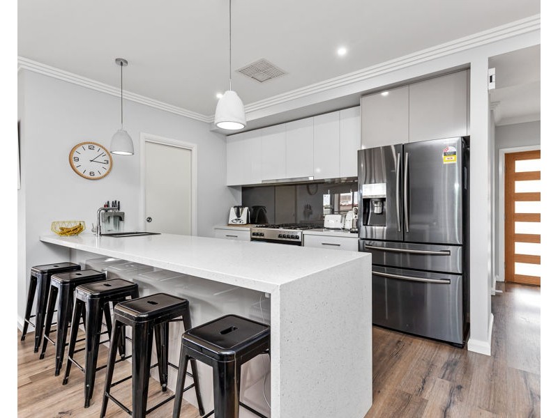 18 CHANG AVENUE, Lloyd NSW 2650