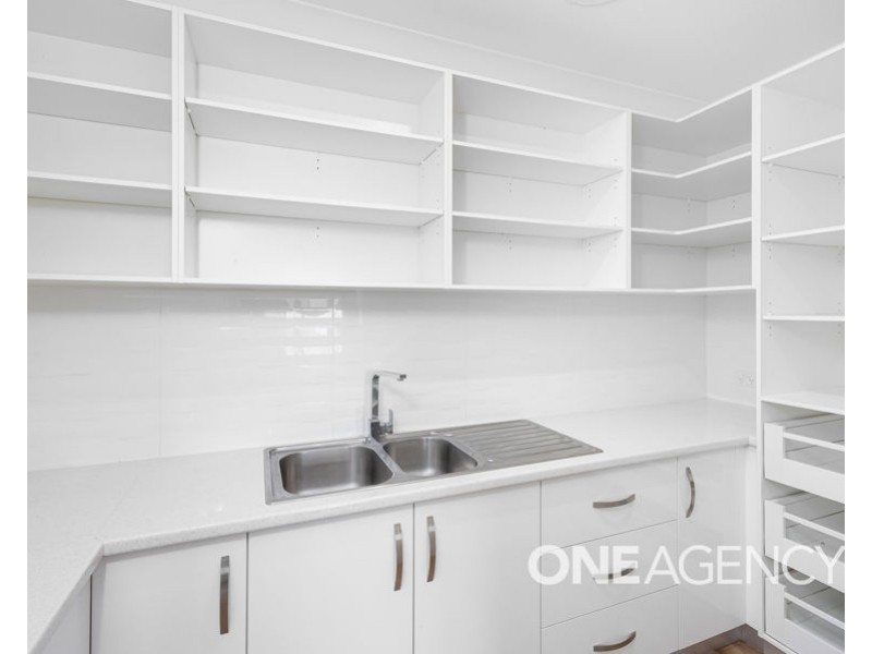 19 TURRAMIA CRESCENT, Gobbagombalin NSW 2650