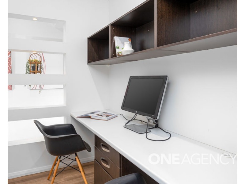 19 TURRAMIA CRESCENT, Gobbagombalin NSW 2650