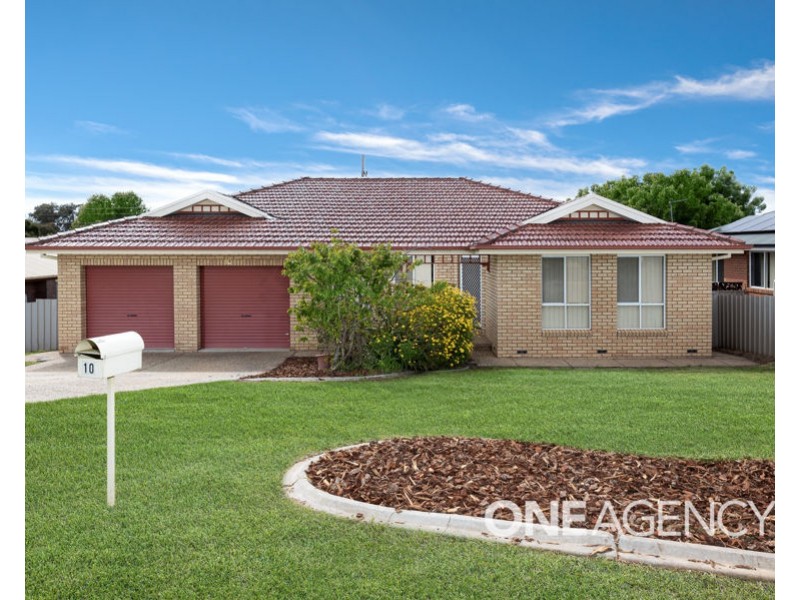 10 NATHAN PLACE, Kooringal NSW 2650