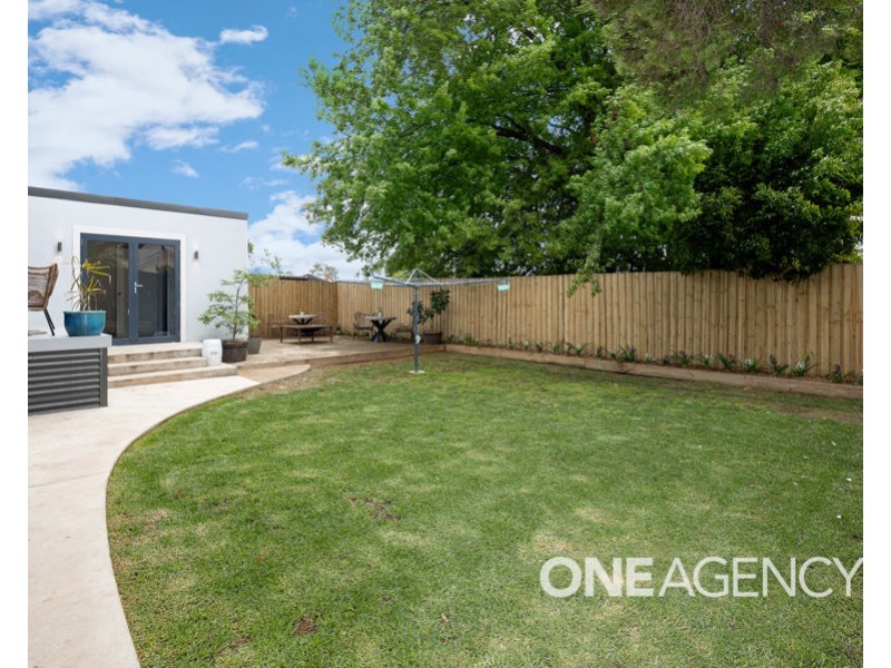 19 COLEMAN STREET, Turvey Park NSW 2650