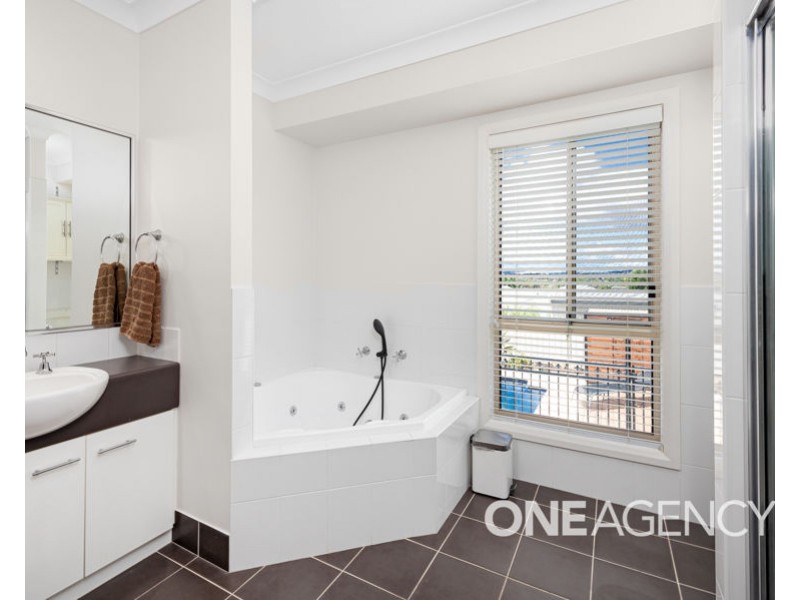 68 ATHERTON CRESCENT, Tatton NSW 2650