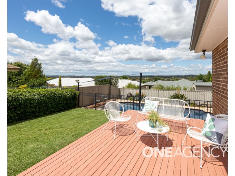 68 ATHERTON CRESCENT, Tatton NSW 2650