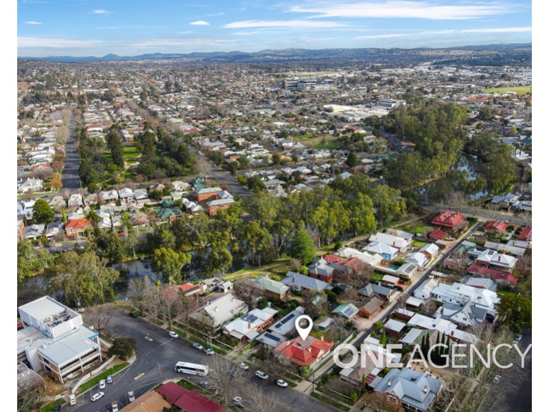 14 SIMMONS STREET, Wagga Wagga NSW 2650