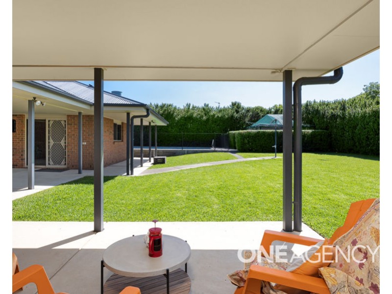 2 BANNER STREET, Forest Hill NSW 2651