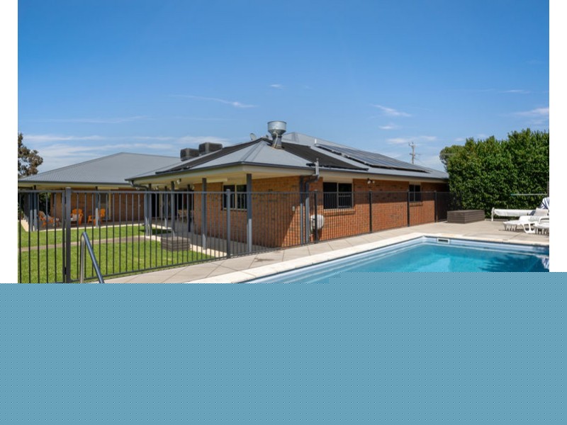 2 BANNER STREET, Forest Hill NSW 2651