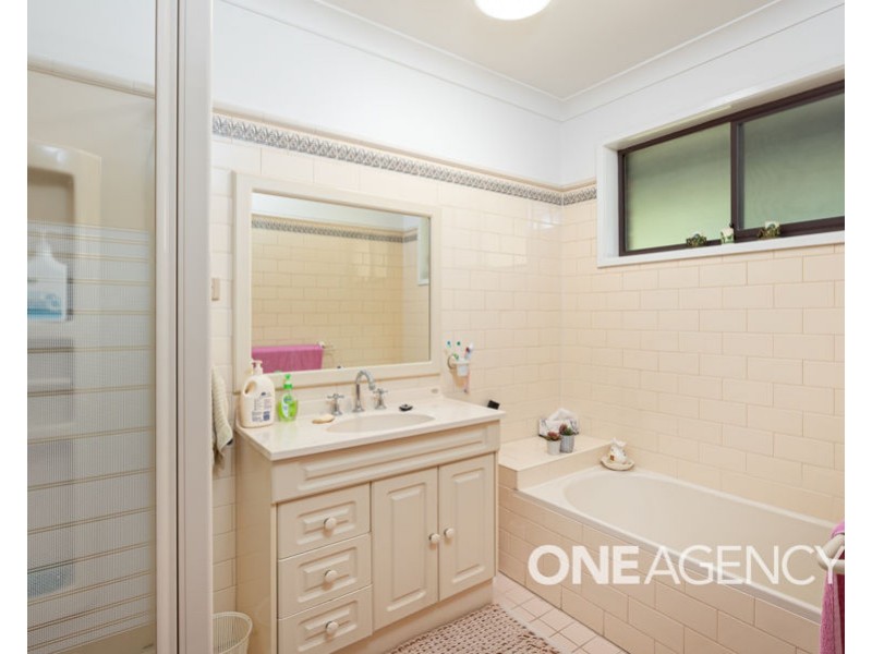 84 VINCENT ROAD, Lake Albert NSW 2650