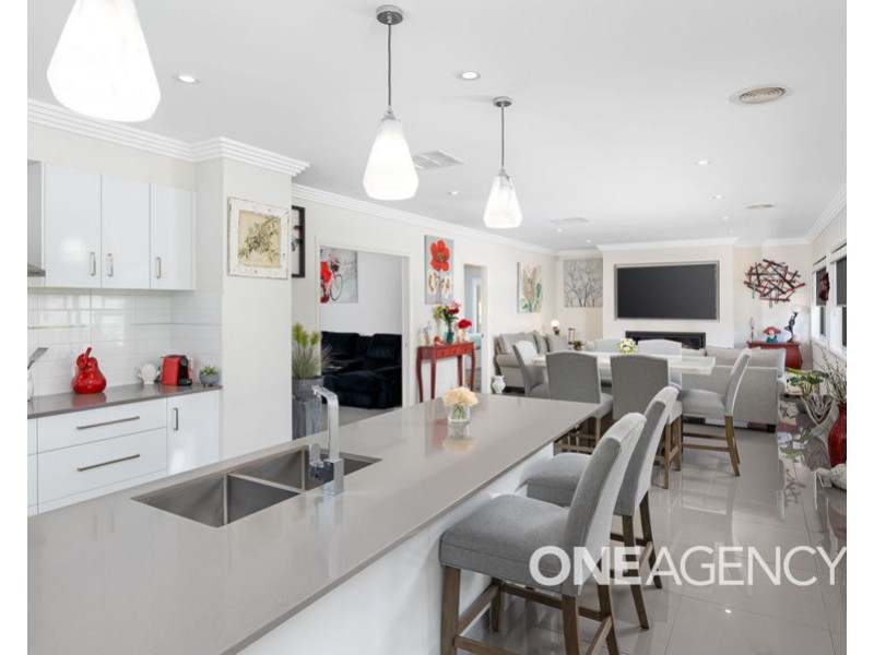 28 MARYLANDS WAY, Bourkelands NSW 2650