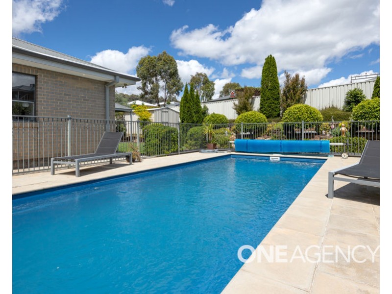 28 MARYLANDS WAY, Bourkelands NSW 2650