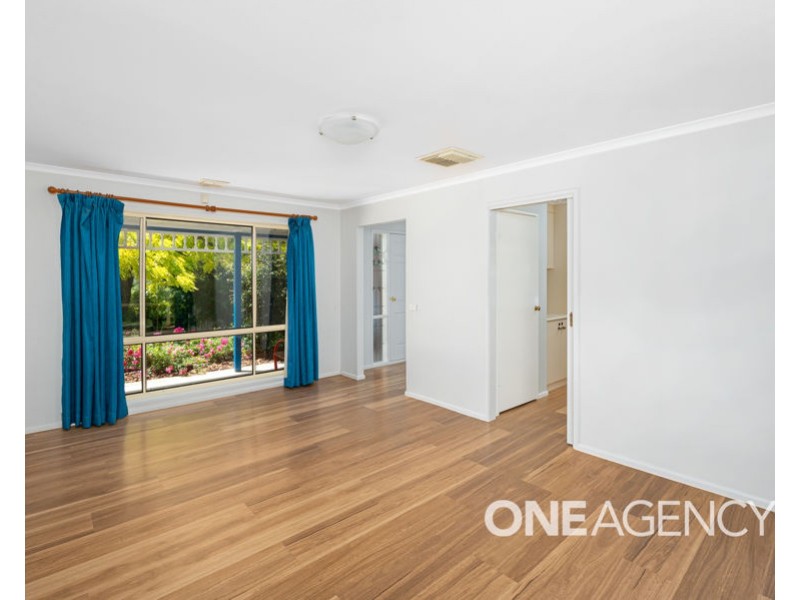 10 STOCKTON PLACE, Estella NSW 2650