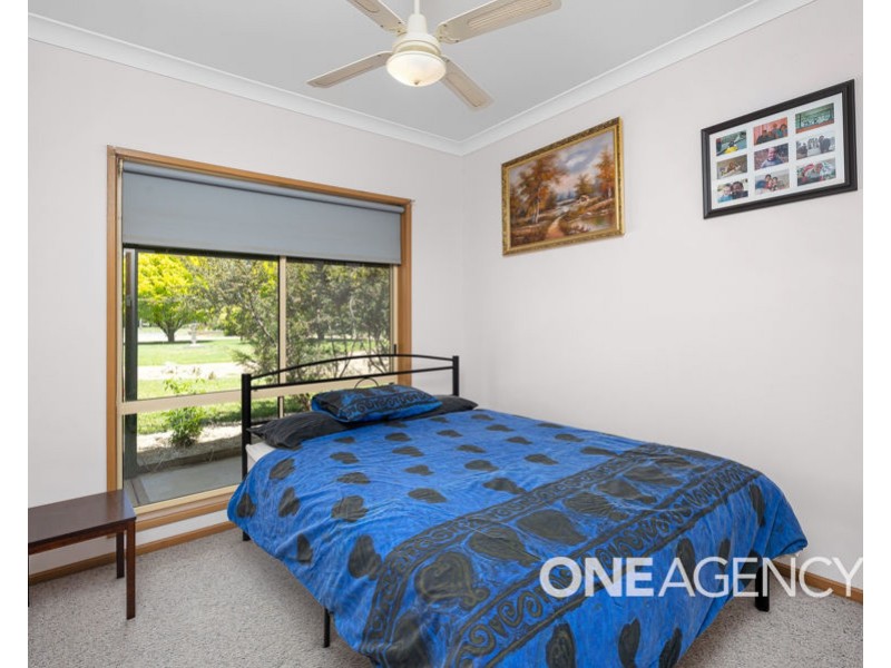 37 GREGADOO ROAD, Lake Albert NSW 2650