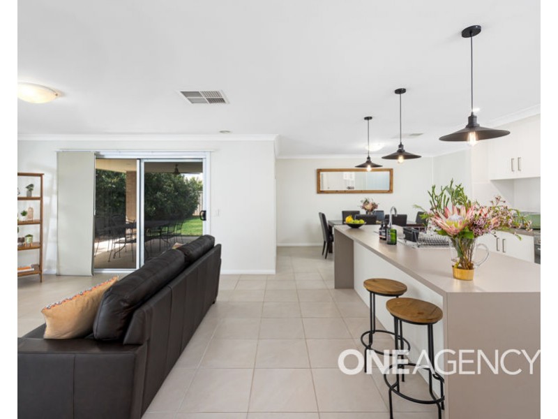 13 BARMEDMAN AVENUE, Gobbagombalin NSW 2650