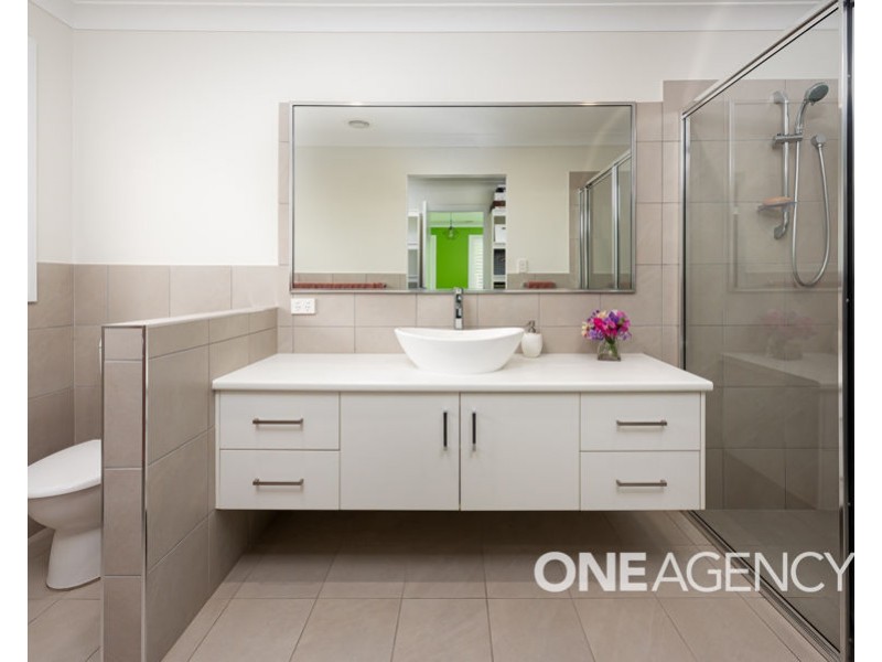 13 BARMEDMAN AVENUE, Gobbagombalin NSW 2650