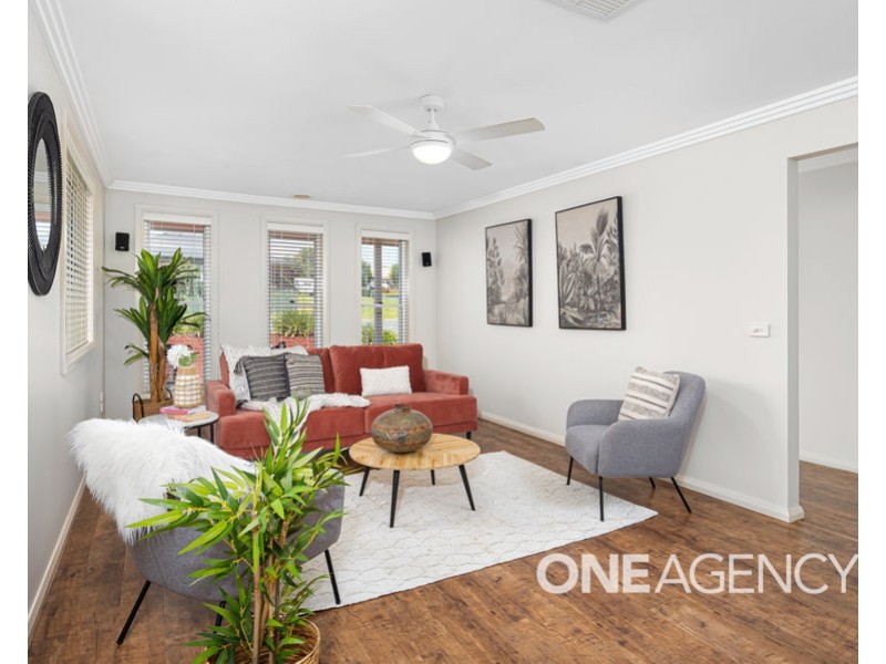 18 MELALEUCA DRIVE, Forest Hill NSW 2651