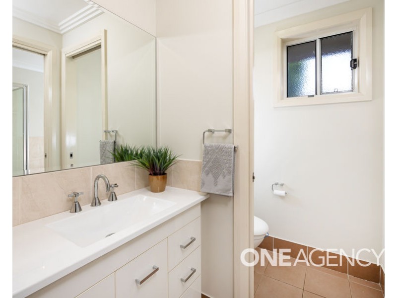 18 MELALEUCA DRIVE, Forest Hill NSW 2651