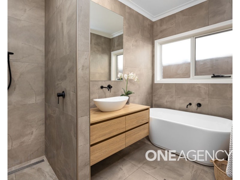 1/6 ROSE PLACE, Boorooma NSW 2650