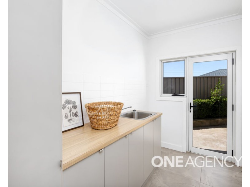 1/6 ROSE PLACE, Boorooma NSW 2650