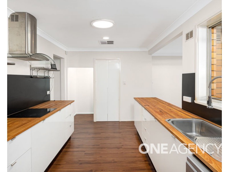 30 MAHER STREET, Tolland NSW 2650