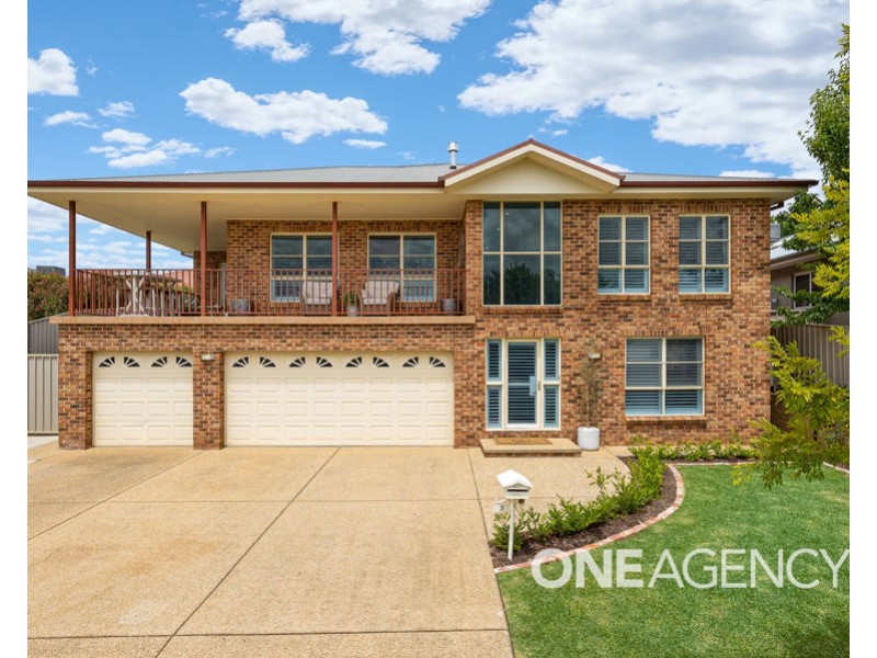 3 OSTERLEY STREET, Bourkelands NSW 2650