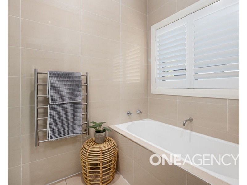 10 GORMLY AVENUE, Wagga Wagga NSW 2650