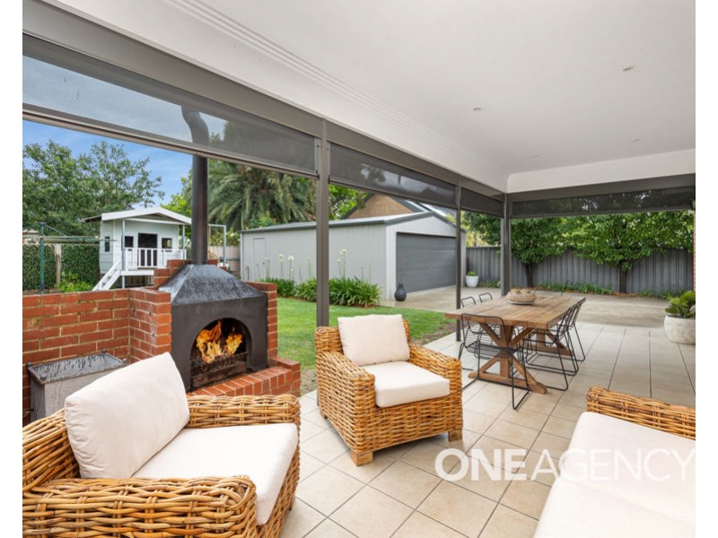 10 GORMLY AVENUE, Wagga Wagga NSW 2650