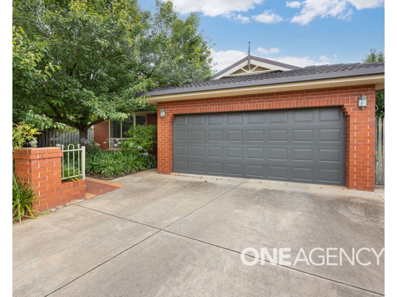 10 CORELLA  PLACE, Estella NSW 2650