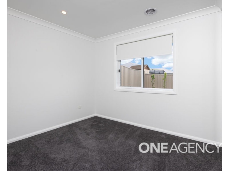 12 NOLAN STREET, Lloyd NSW 2650