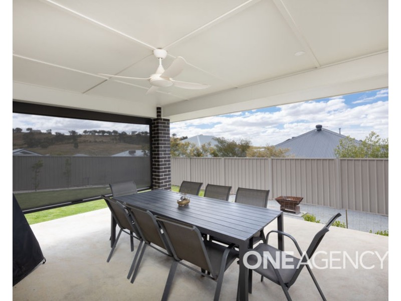 12 NOLAN STREET, Lloyd NSW 2650