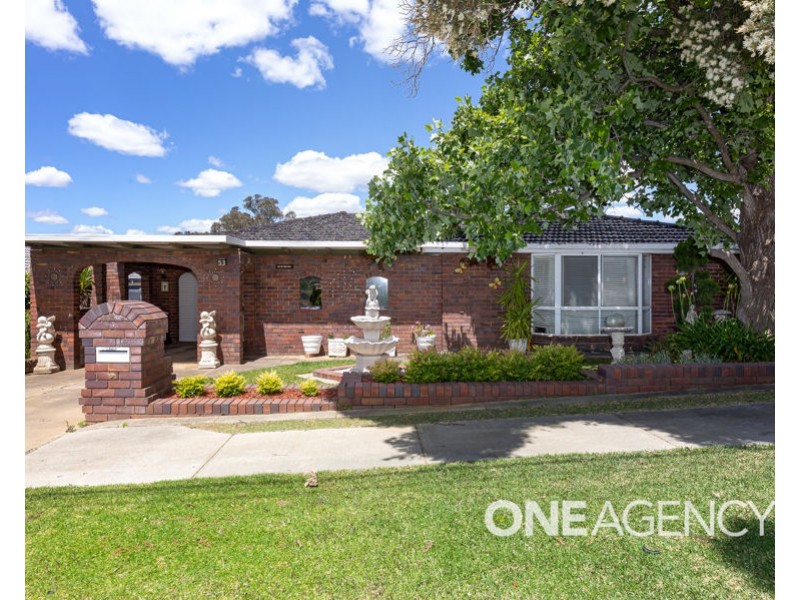 53 GRAHAM STREET, Lake Albert NSW 2650