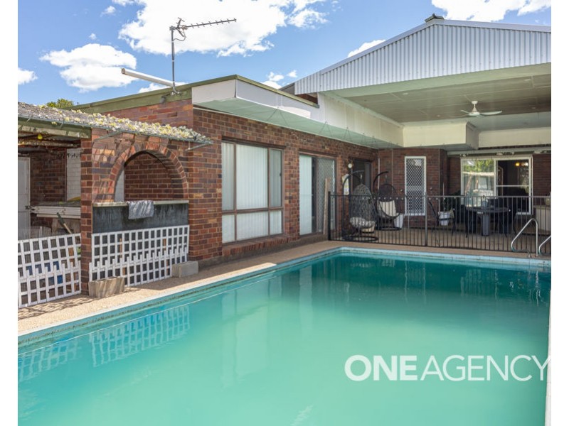 53 GRAHAM STREET, Lake Albert NSW 2650