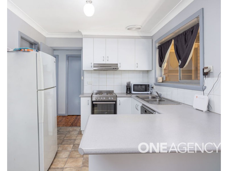 214 BOURKE STREET, Tolland NSW 2650