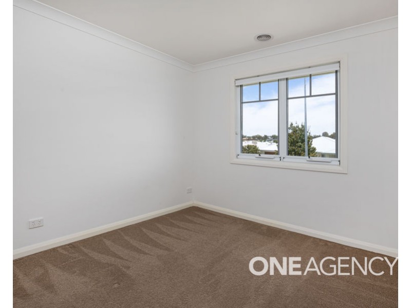 16 KELLERMAN CRESCENT, Boorooma NSW 2650