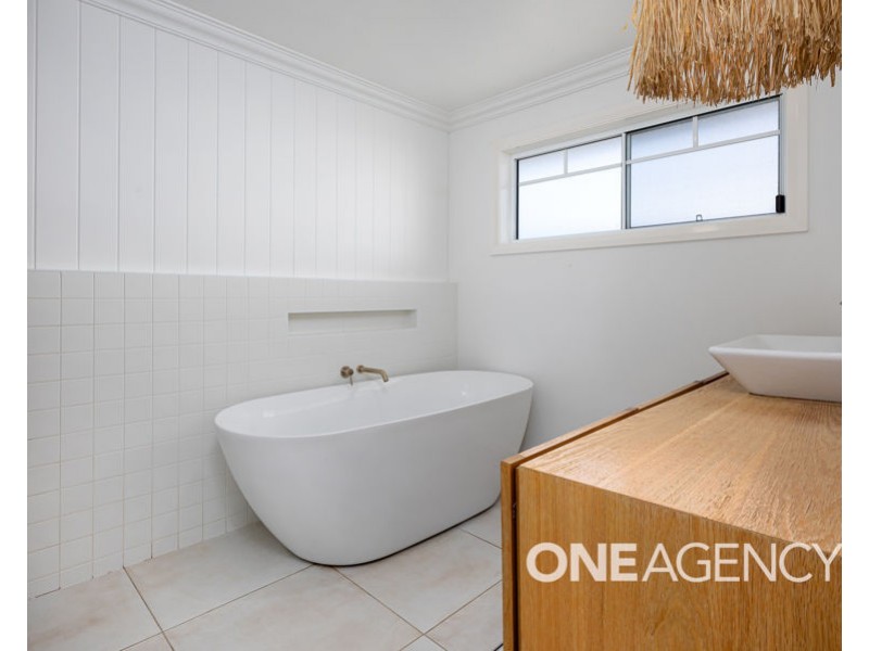 16 KELLERMAN CRESCENT, Boorooma NSW 2650