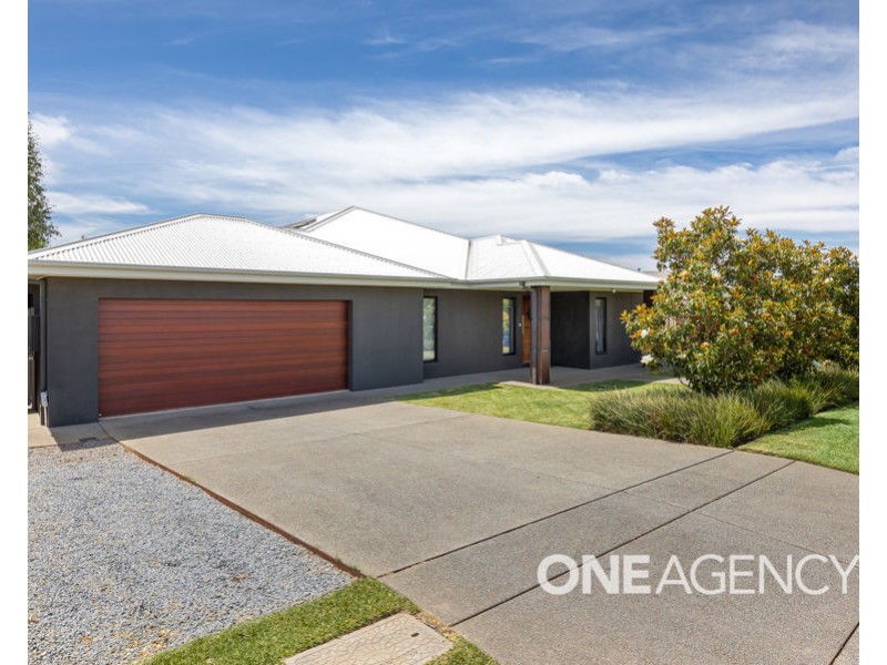 55 DURACK CIRCUIT, Boorooma NSW 2650