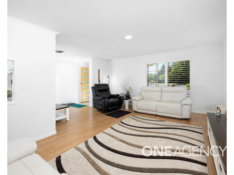 31 WARRAMBOOL CRESCENT, Glenfield Park NSW 2650