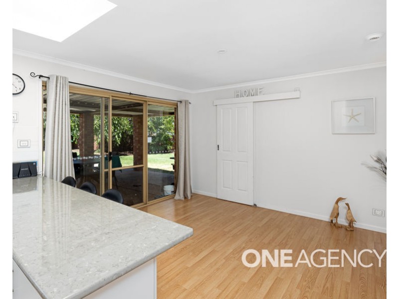 31 WARRAMBOOL CRESCENT, Glenfield Park NSW 2650