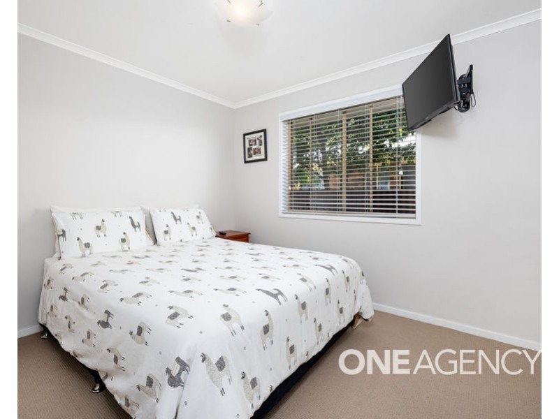 31 WARRAMBOOL CRESCENT, Glenfield Park NSW 2650